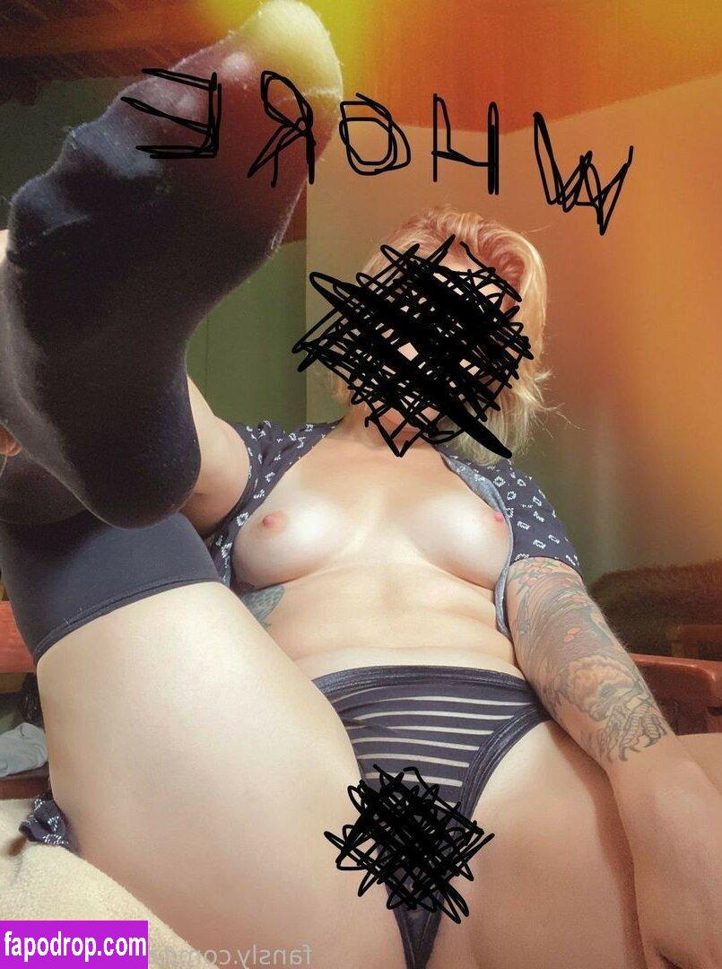 tankiemcgee / tank.mcgee / titsmcgeexo leak of nude photo #0005 from OnlyFans or Patreon