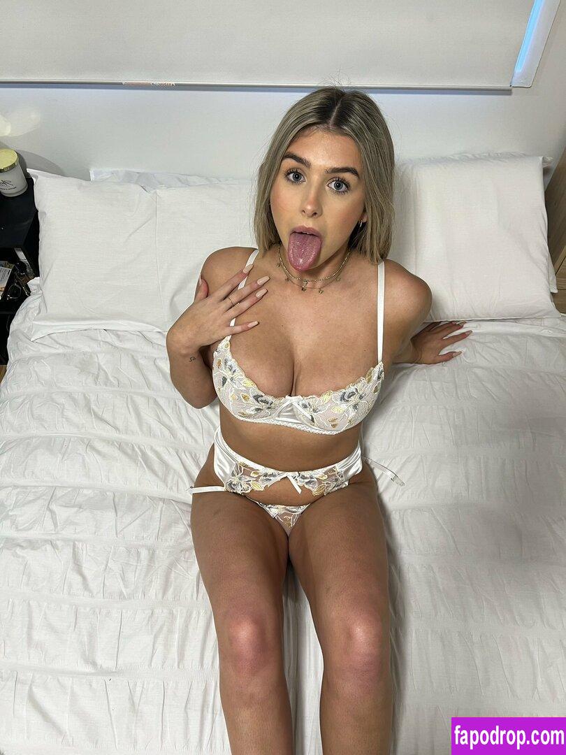 tenielleburgess / txbxbe leak of nude photo #0009 from OnlyFans or Patreon