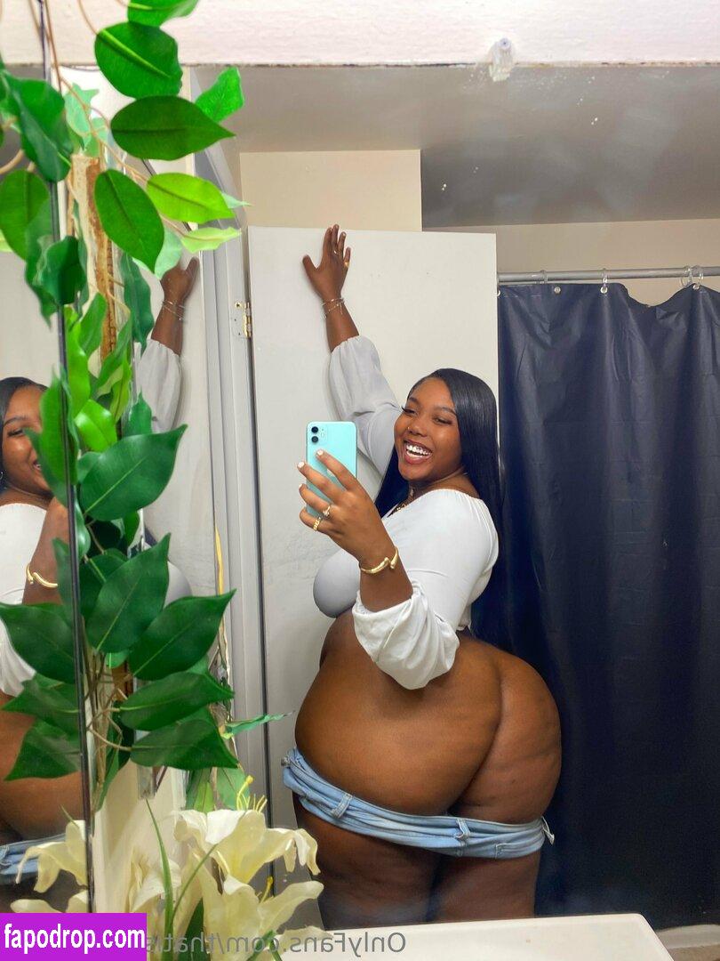 thatisssmysister / realstarrgyal leak of nude photo #0044 from OnlyFans or Patreon