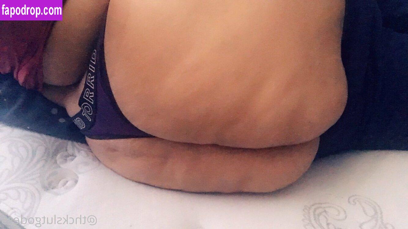 thckslutgoddess / cpgoddess leak of nude photo #0076 from OnlyFans or Patreon