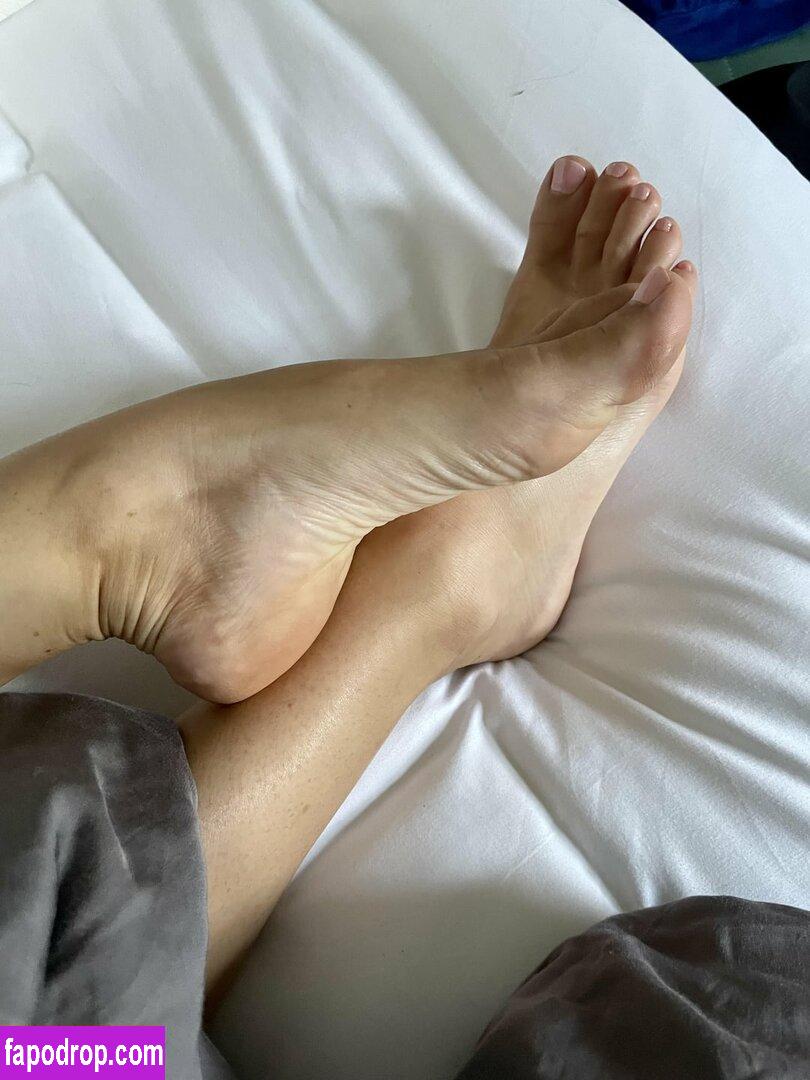 Theresa Edward / officialteresaedwards / pixiefeet76 leak of nude photo #0048 from OnlyFans or Patreon