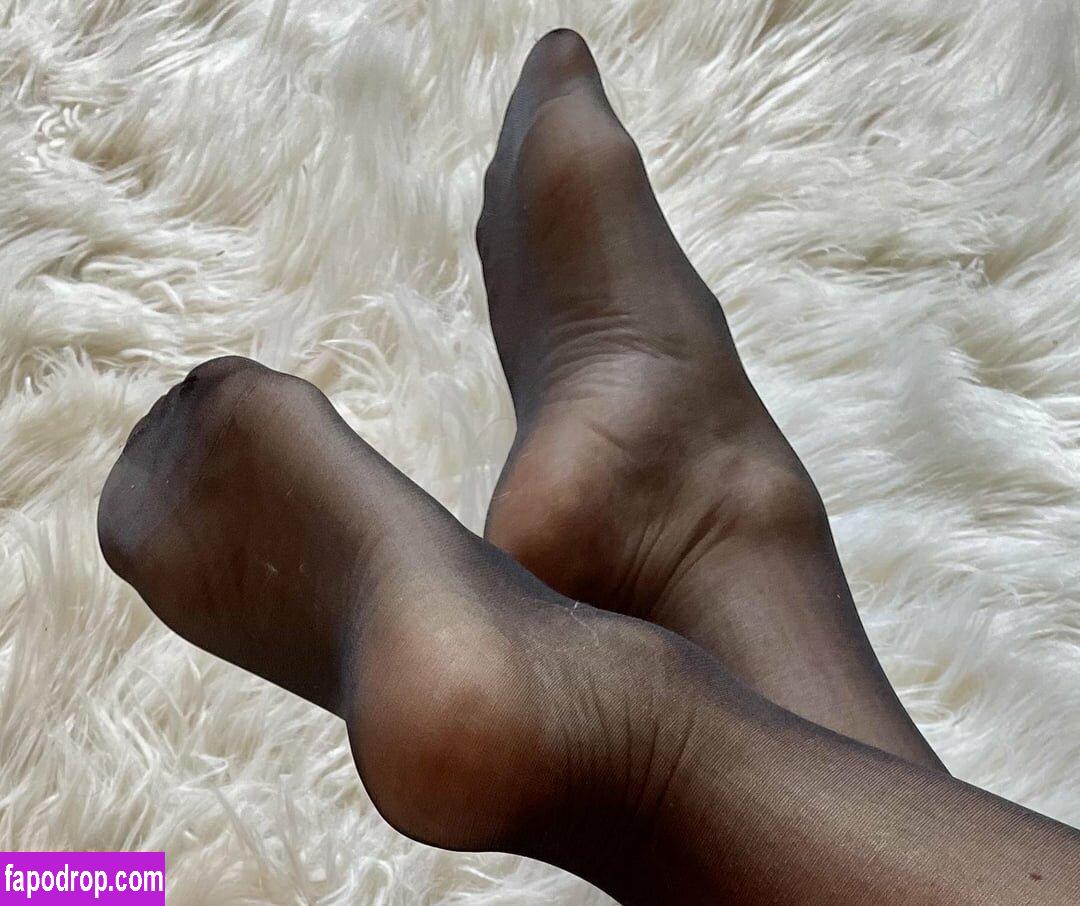 Theresa Edward / officialteresaedwards / pixiefeet76 leak of nude photo #0066 from OnlyFans or Patreon