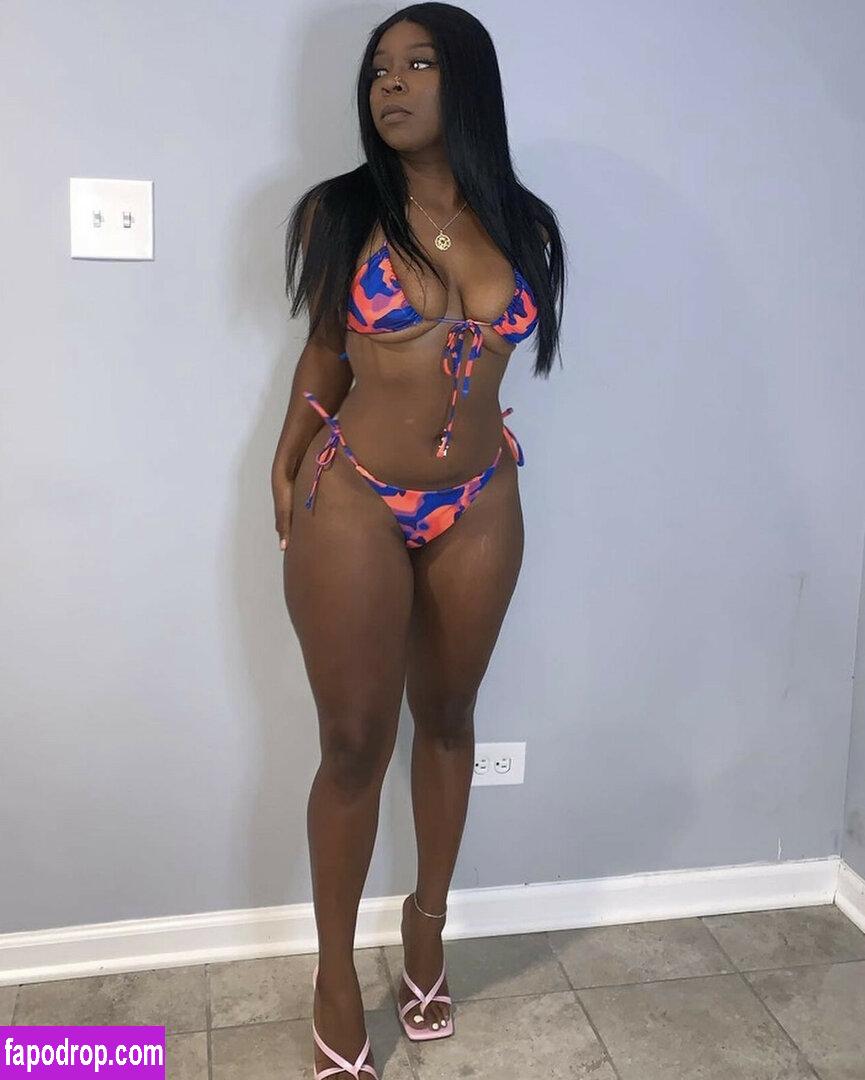 thick.trixxx / sharayyxxx leak of nude photo #0002 from OnlyFans or Patreon