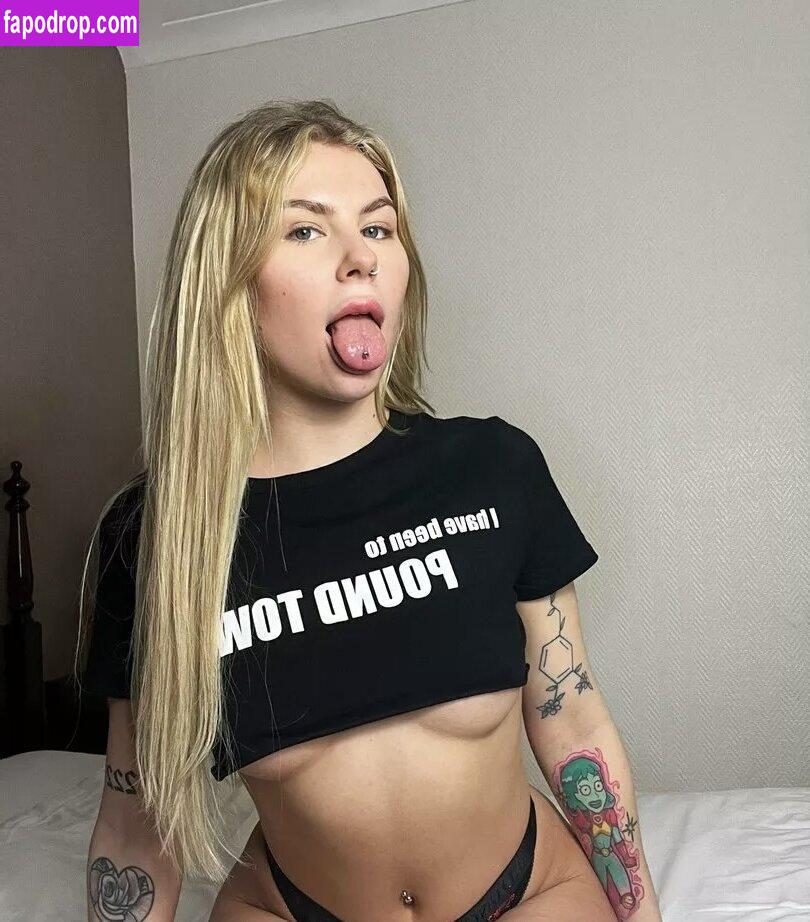 Tina Snows / irltinax / tinasnowss leak of nude photo #0029 from OnlyFans or Patreon