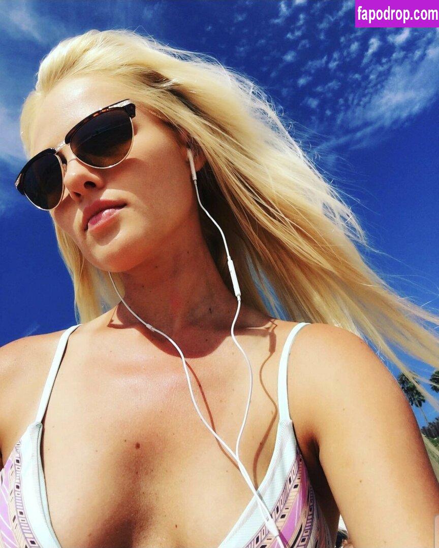 Tomi Lahren / lahrenlemons / tomilahren leak of nude photo #0060 from OnlyFans or Patreon