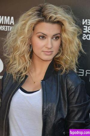 Tori Kelly photo #0223