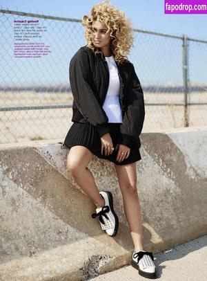 Tori Kelly photo #0226