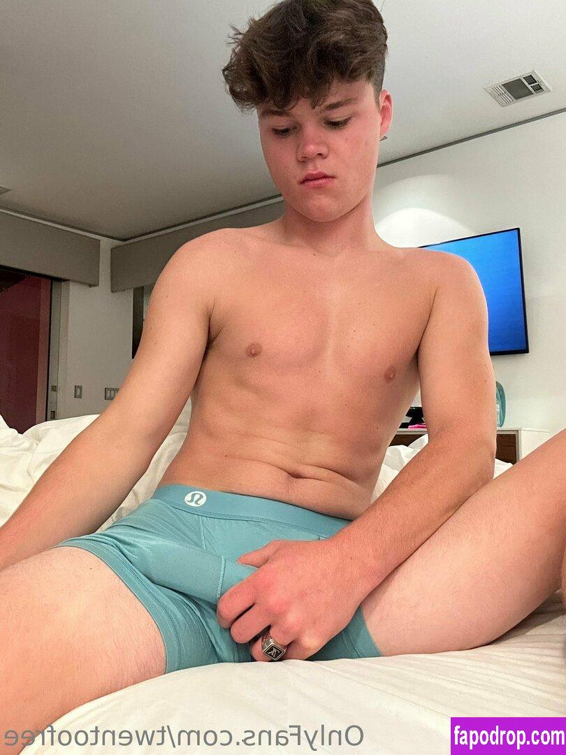 twentoofree / aesth.boyss leak of nude photo #0012 from OnlyFans or Patreon