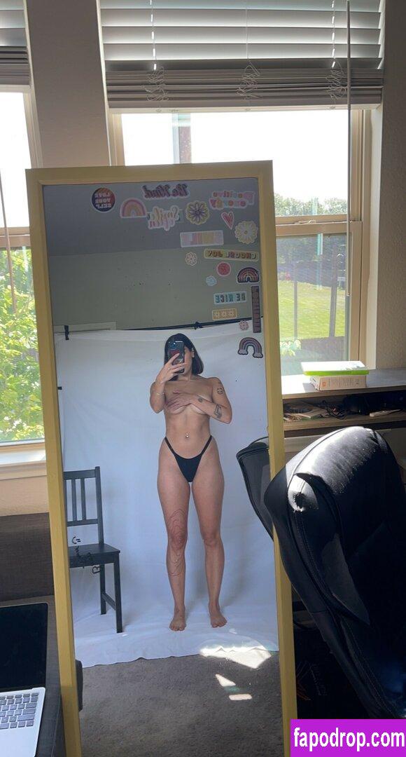 Uhveenyuh / HootieJessXO / mrshatake27 leak of nude photo #0095 from OnlyFans or Patreon