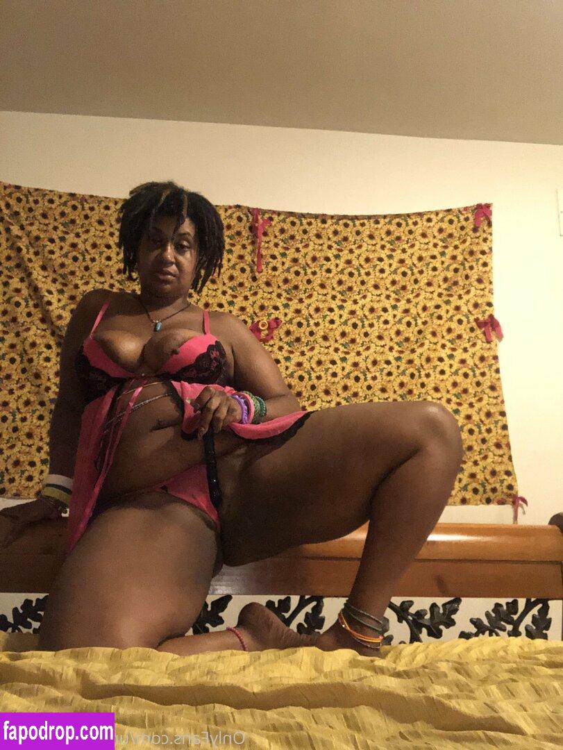 universallovvvve / rhythmandcoils leak of nude photo #0016 from OnlyFans or Patreon