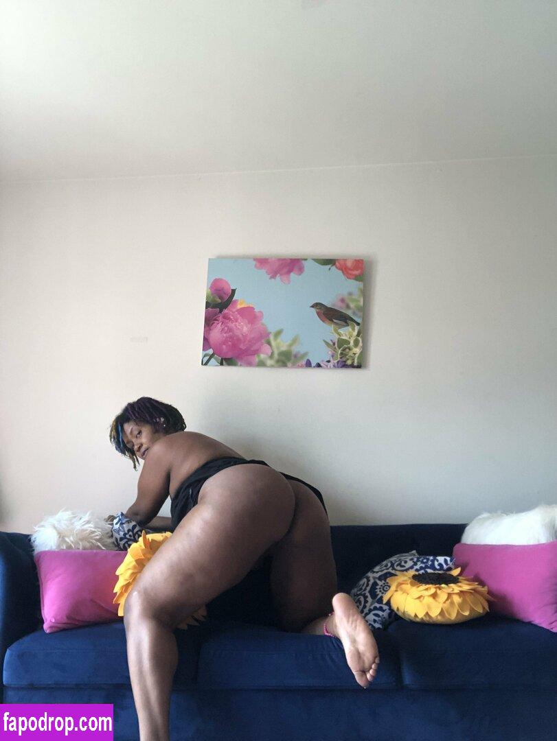 universallovvvve / rhythmandcoils leak of nude photo #0019 from OnlyFans or Patreon