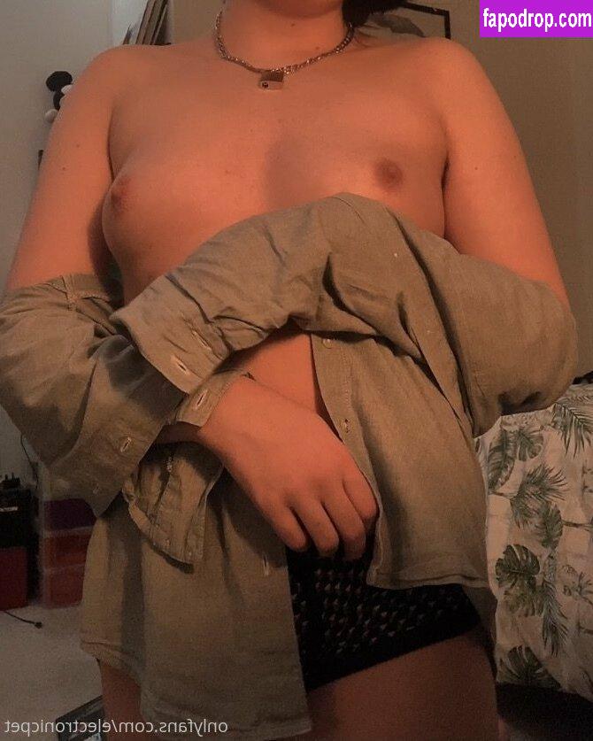 vampbussy /  leak of nude photo #0023 from OnlyFans or Patreon