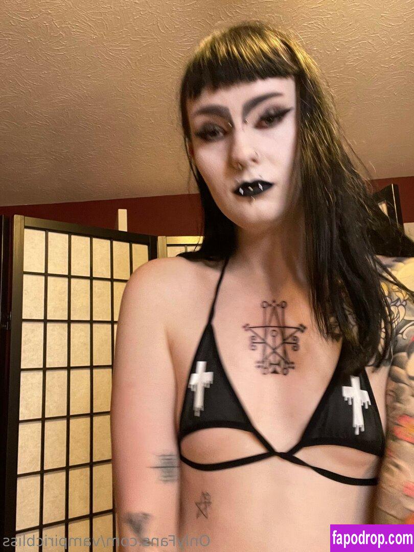 Vampiricbliss / carmillaseries leak of nude photo #0006 from OnlyFans or Patreon