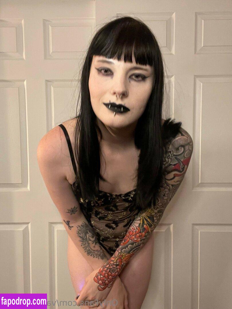 Vampiricbliss / carmillaseries leak of nude photo #0014 from OnlyFans or Patreon