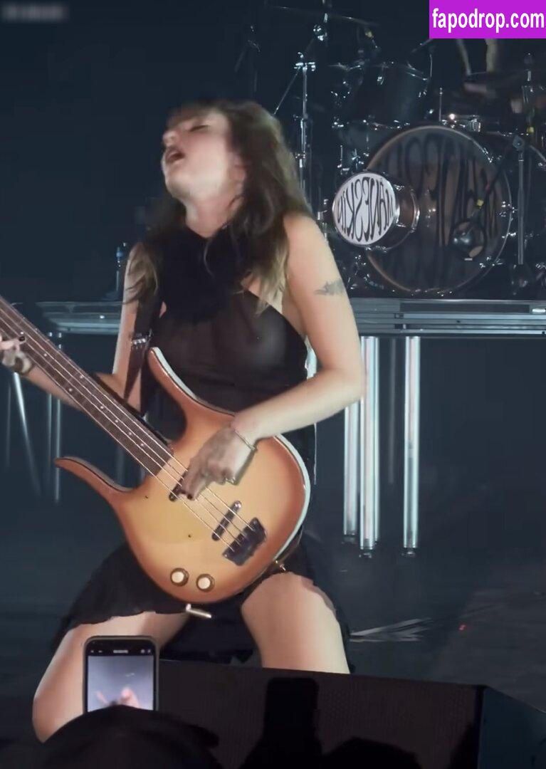 Victoria De Angelis / Maneskin bassist / vicdeangelis слитое обнаженное фото #0882 с Онлифанс или Патреон