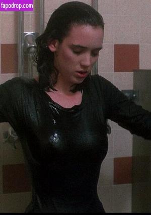 Winona Ryder leak #0056