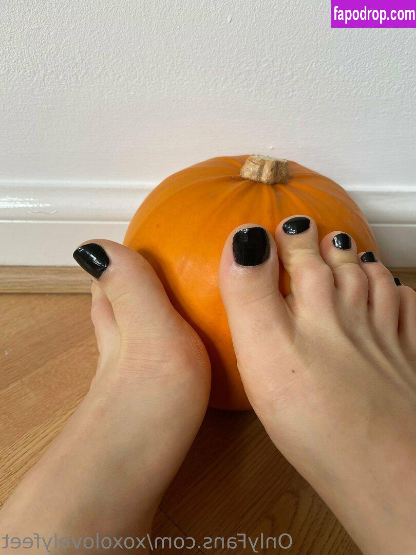 xoxolovelyfeet /  leak of nude photo #0032 from OnlyFans or Patreon