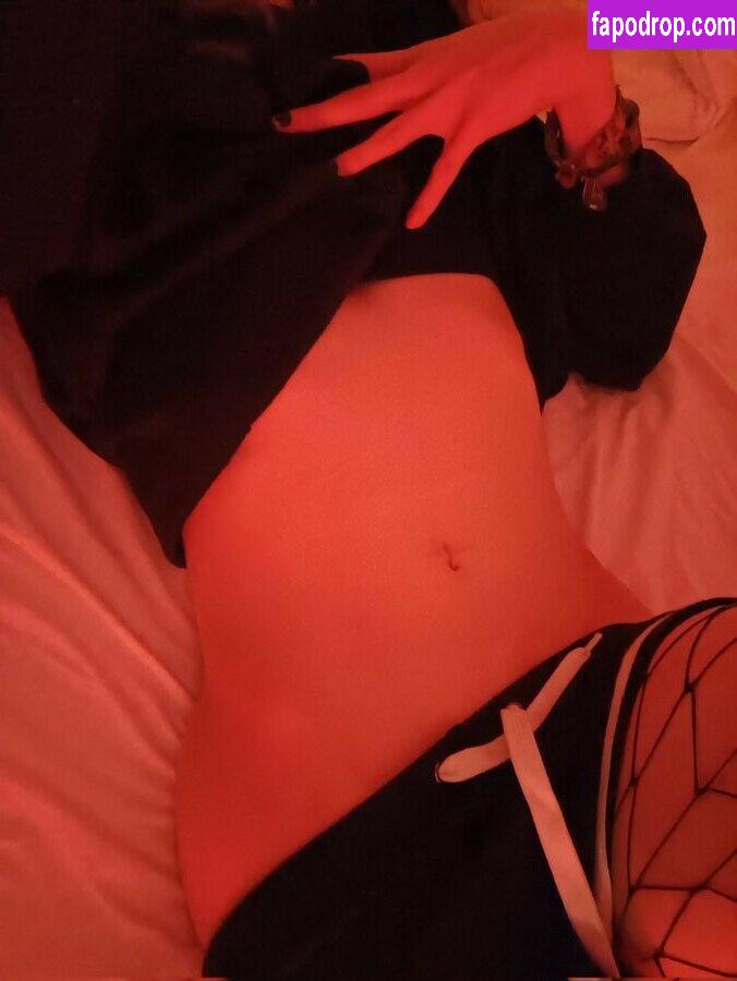 Yonaghoul / Yona_Mlem / cliffhugs / yona.ghoul leak of nude photo #0006 from OnlyFans or Patreon