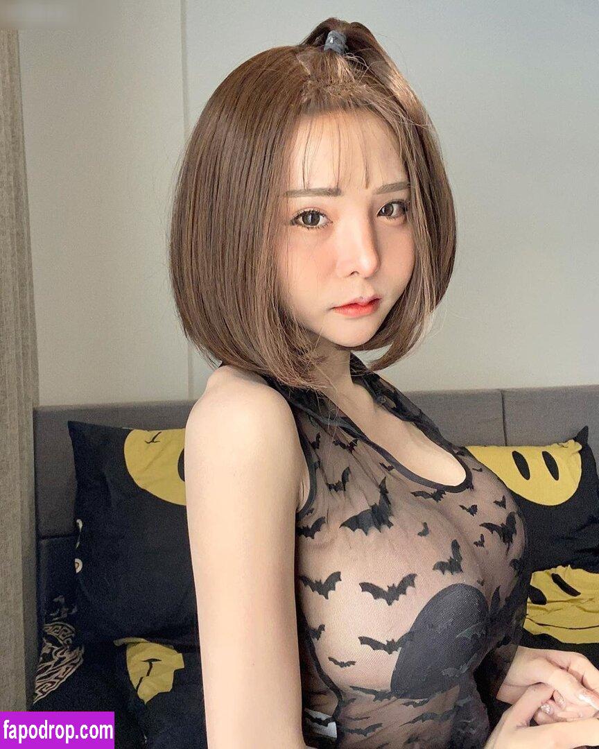 yoshithunchanok / bigtits_yoshi / yoshithunchanok__ leak of nude photo #0062 from OnlyFans or Patreon