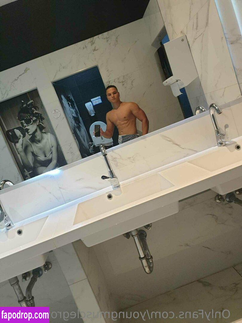 youngmusclegrowingboy /  leak of nude photo #0036 from OnlyFans or Patreon