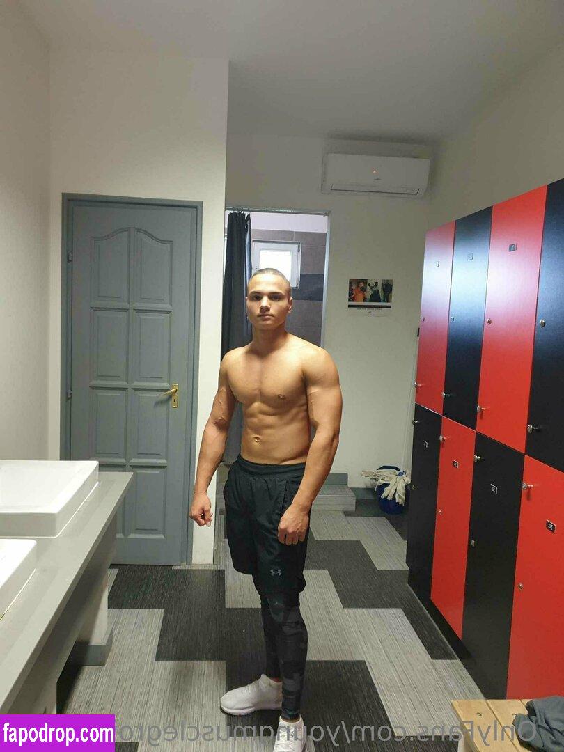 youngmusclegrowingboy /  leak of nude photo #0043 from OnlyFans or Patreon