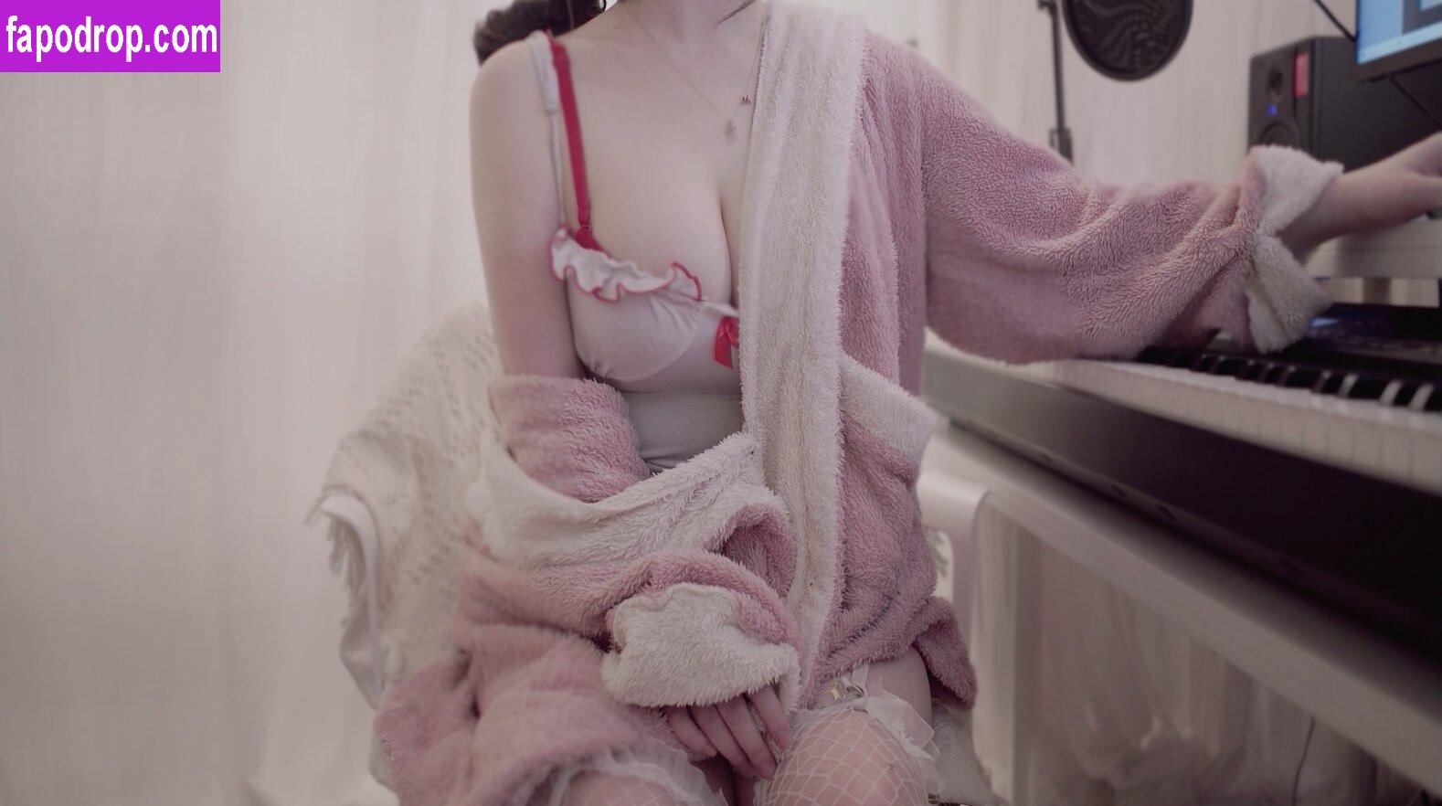 Yuwol / ara_rgrg / yuwol_61 / yuwol_92 leak of nude photo #0014 from OnlyFans or Patreon