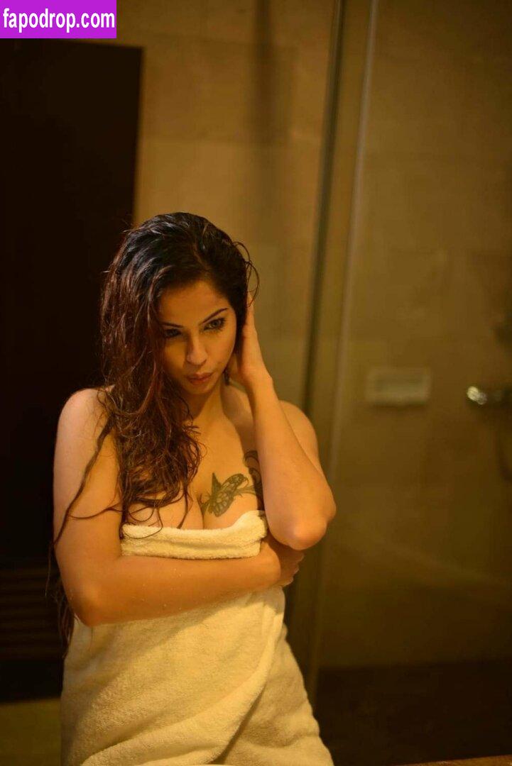 Zareen Zoya Khan / ZAREENZOYAKHAN leak of nude photo #0037 from OnlyFans or Patreon