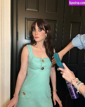 Zooey Deschanel leak #0061